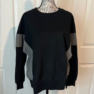 Chic Black and Gray Women's Sweatshirt